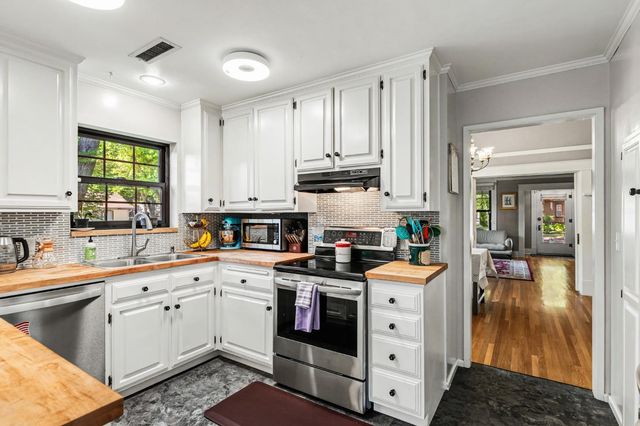 302 Elmwood Ave, Modesto, CA 95354