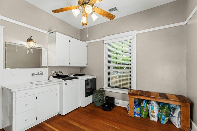302 Elmwood Ave, Modesto, CA 95354