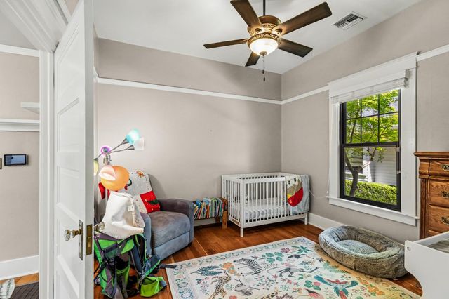 302 Elmwood Ave, Modesto, CA 95354
