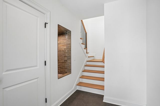 1124 N 7th St, Nashville, TN 37207