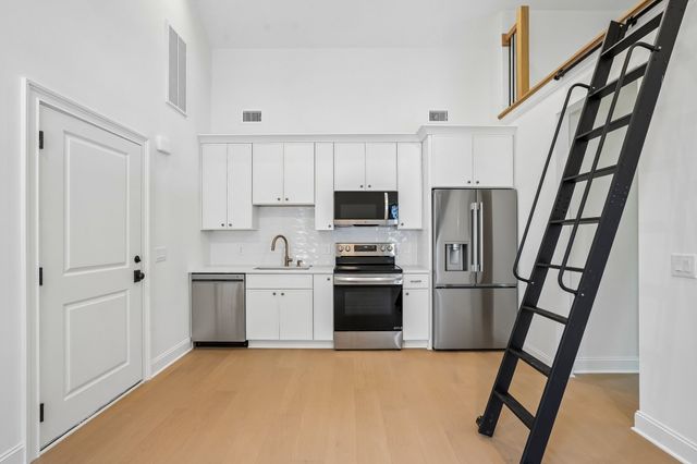 1124 N 7th St, Nashville, TN 37207