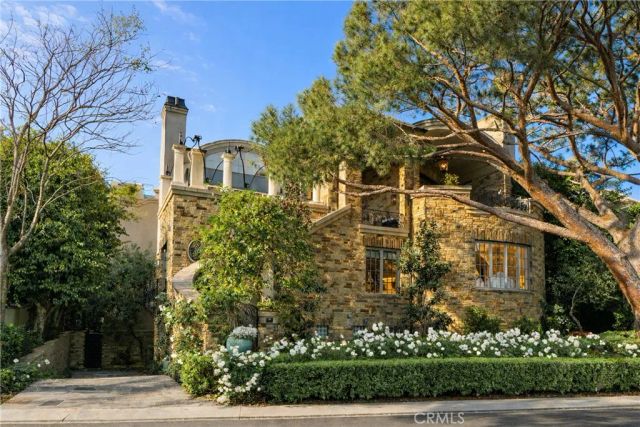 15 Smithcliffs, Laguna Beach, CA 92651