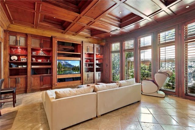 15 Smithcliffs, Laguna Beach, CA 92651