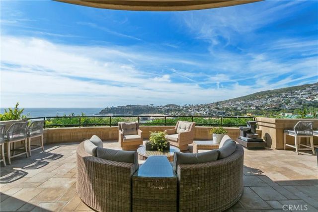 15 Smithcliffs, Laguna Beach, CA 92651