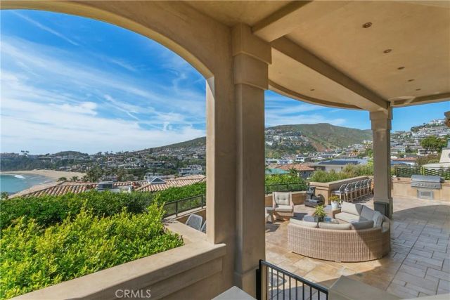 15 Smithcliffs, Laguna Beach, CA 92651
