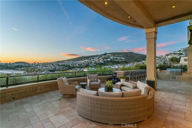 15 Smithcliffs, Laguna Beach, CA 92651