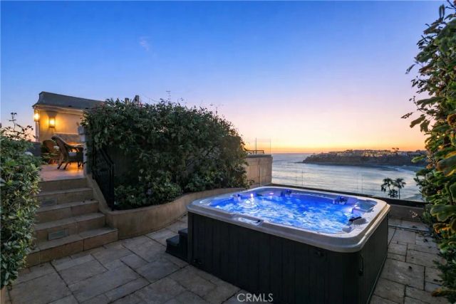 15 Smithcliffs, Laguna Beach, CA 92651