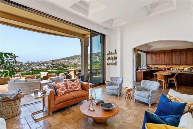 15 Smithcliffs, Laguna Beach, CA 92651