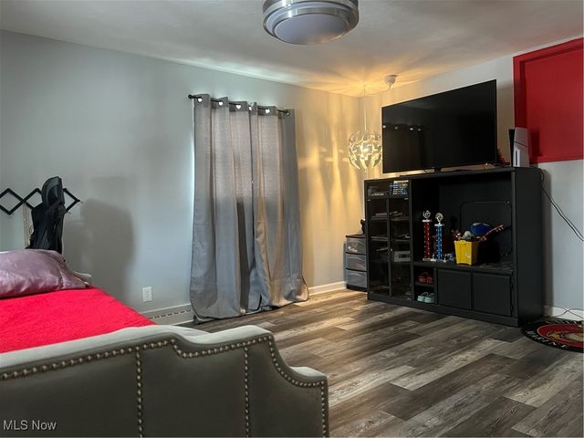 240 Warner Road, Hubbard, OH 44425