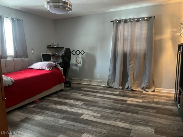 240 Warner Road, Hubbard, OH 44425