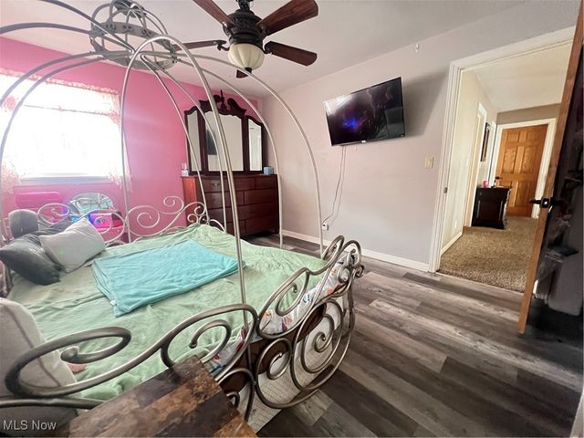 240 Warner Road, Hubbard, OH 44425