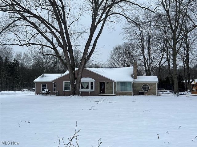240 Warner Road, Hubbard, OH 44425