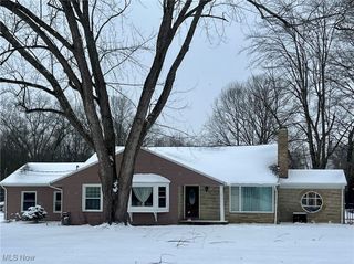 240 Warner Road, Hubbard, OH 44425