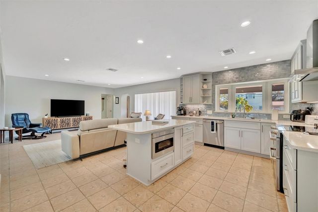 5403 PALMETTO POINT DRIVE, Palmetto, FL 34221