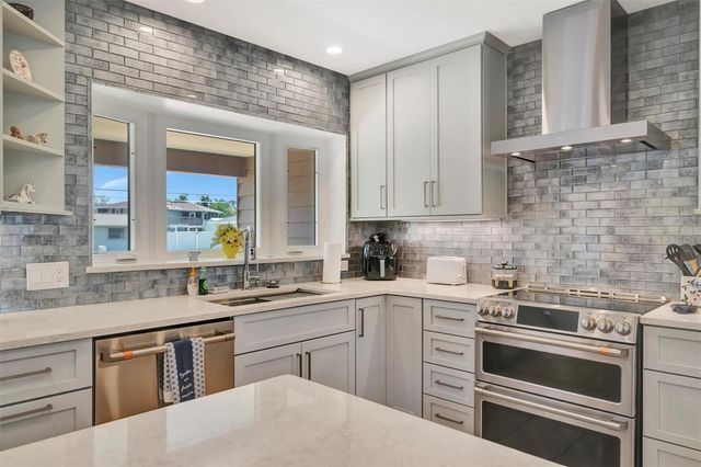 5403 PALMETTO POINT DRIVE, Palmetto, FL 34221