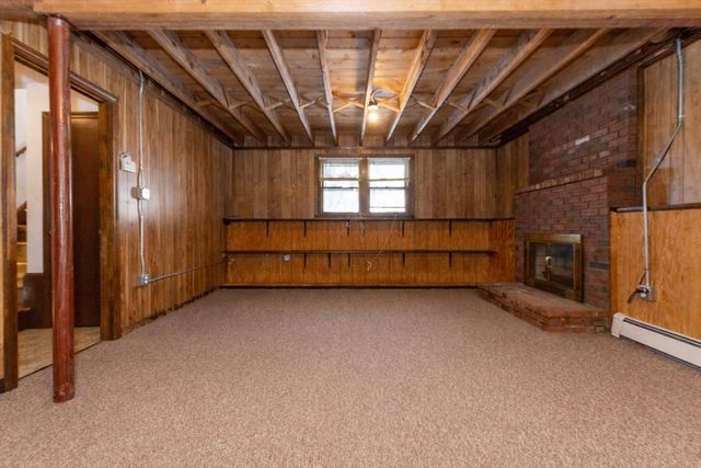 21 Meadowvale Rd, Burlington, MA 01803