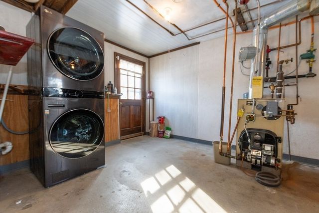 21 Meadowvale Rd, Burlington, MA 01803