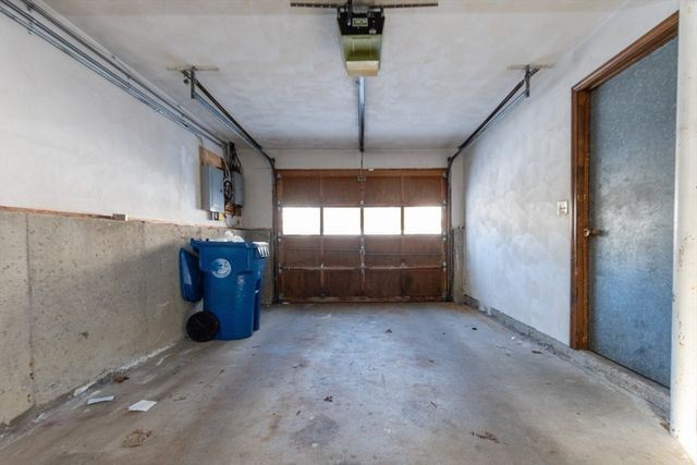 21 Meadowvale Rd, Burlington, MA 01803