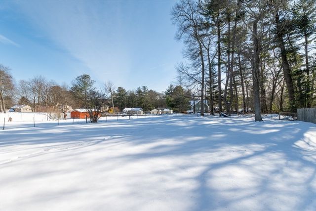 21 Meadowvale Rd, Burlington, MA 01803