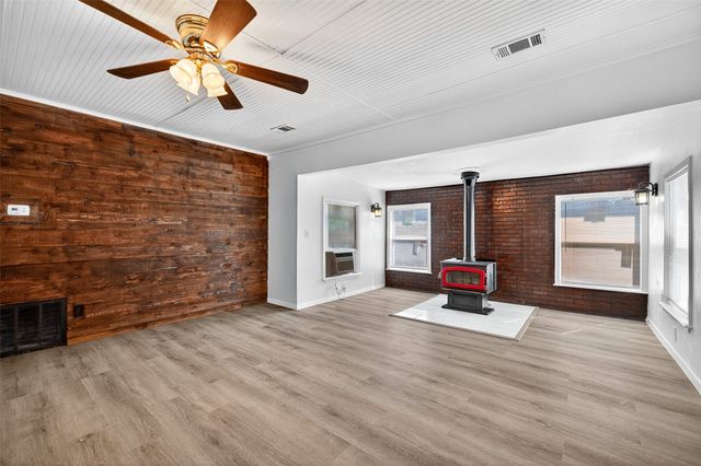 189 Grace Lane, Pottsboro, TX 75076