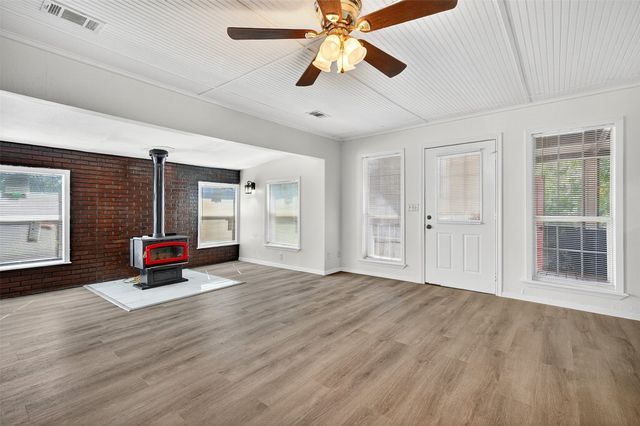 189 Grace Lane, Pottsboro, TX 75076