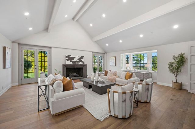 260 Robin Road, Hillsborough, CA 94010