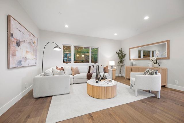 260 Robin Road, Hillsborough, CA 94010