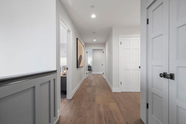 260 Robin Road, Hillsborough, CA 94010