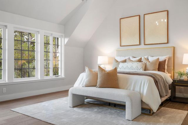 260 Robin Road, Hillsborough, CA 94010