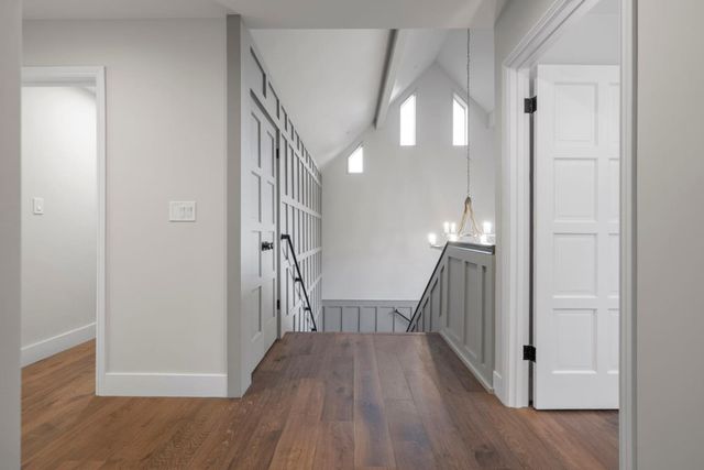 260 Robin Road, Hillsborough, CA 94010