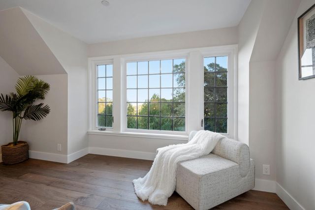 260 Robin Road, Hillsborough, CA 94010