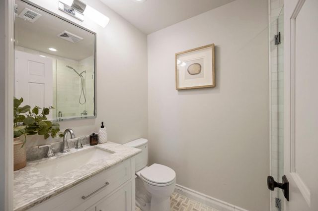 260 Robin Road, Hillsborough, CA 94010