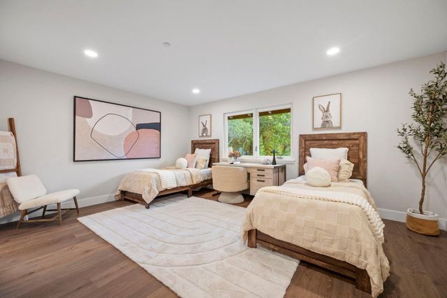 260 Robin Road, Hillsborough, CA 94010