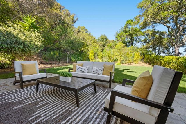 260 Robin Road, Hillsborough, CA 94010