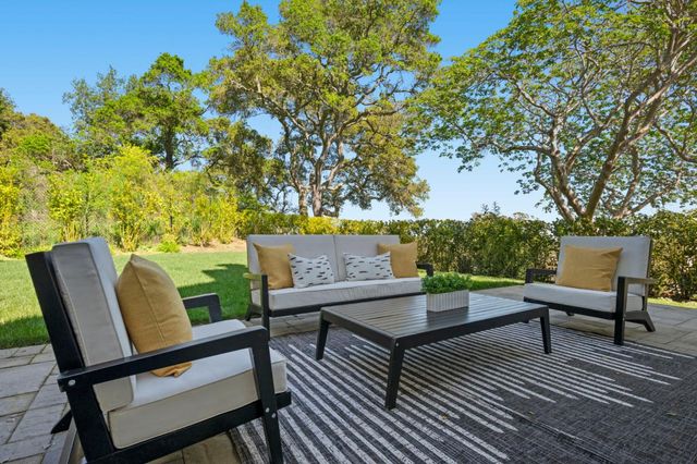 260 Robin Road, Hillsborough, CA 94010