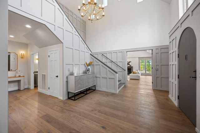 260 Robin Road, Hillsborough, CA 94010