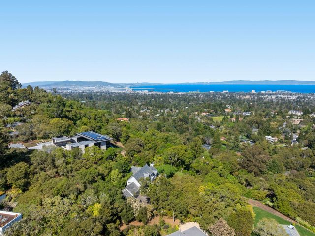 260 Robin Road, Hillsborough, CA 94010