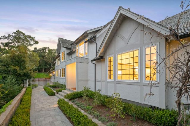 260 Robin Road, Hillsborough, CA 94010
