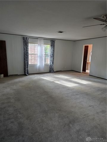 5526 Red Coach Road, Dayton, OH 45429