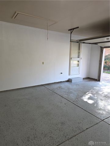 5526 Red Coach Road, Dayton, OH 45429