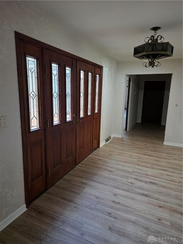 5526 Red Coach Road, Dayton, OH 45429