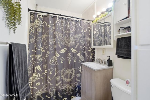 557 W Ashton Avenue, Lima, OH 45801