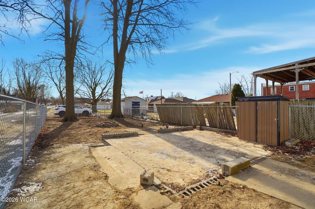 557 W Ashton Avenue, Lima, OH 45801