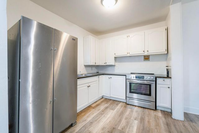 2640-2642 W Broad Street, Columbus, OH 43204