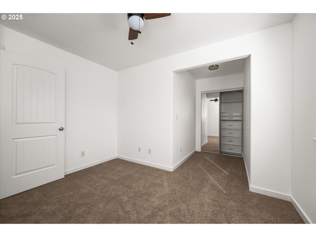 536 RABER Rd, Eugene, OR 97402