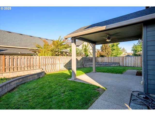 536 RABER Rd, Eugene, OR 97402