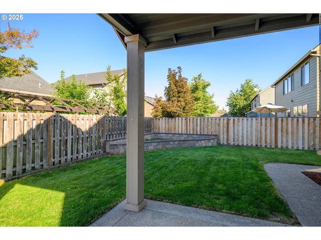 536 RABER Rd, Eugene, OR 97402