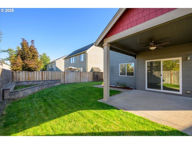 536 RABER Rd, Eugene, OR 97402