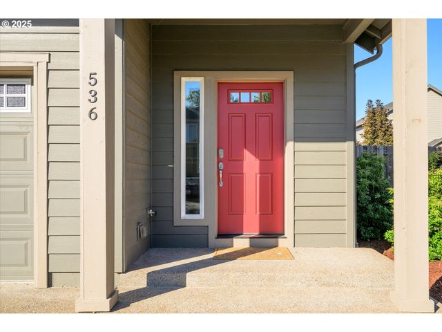 536 RABER Rd, Eugene, OR 97402