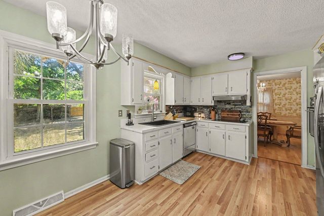649 Pelzer Drive, Mount Pleasant, SC 29464